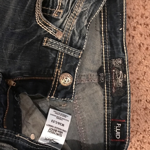 Silver Jeans - Picture 2 of 6